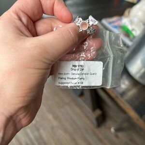 Drop of Zen Silver Ring with Carnelian Quartz